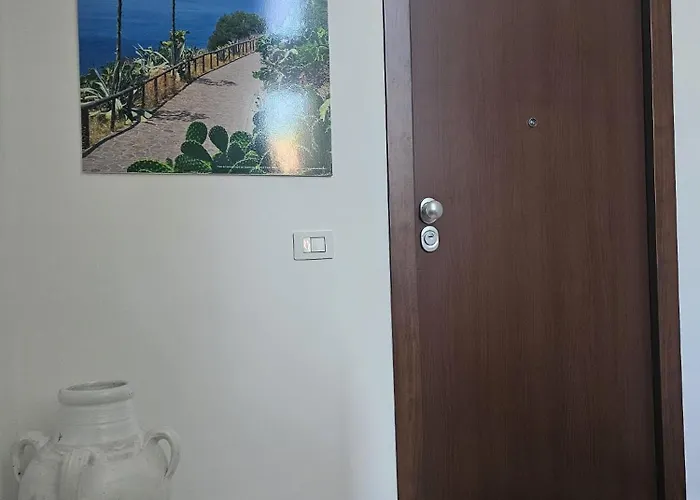 A Due Passi Dal Mare Милаццо