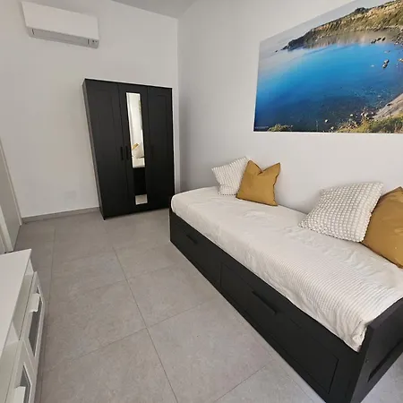 A Due Passi Dal Mare